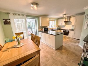 Photo 8- click for photo gallery